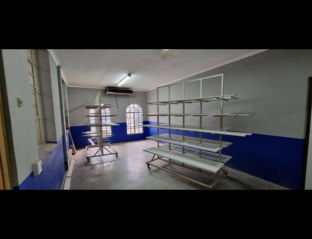 2,240M² WAREHOUSE FOR SALE IN VILLAGE MAIN